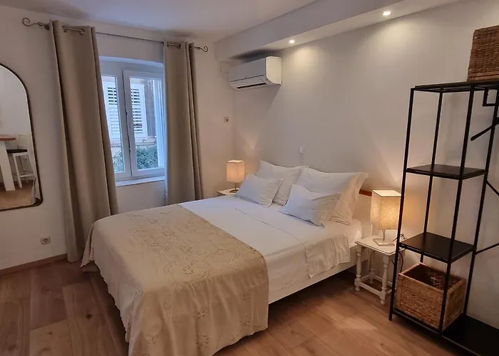 Studio Riva شقة