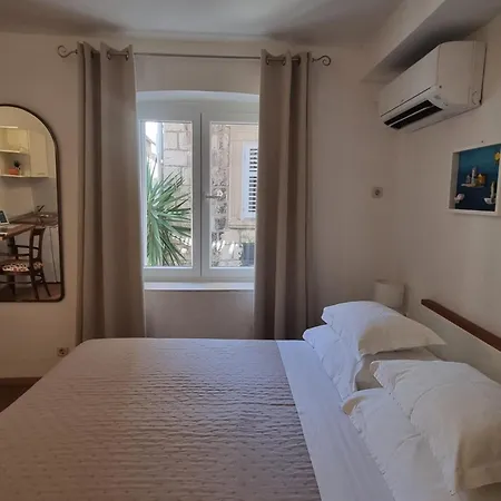 Riva Apartament Hvar Town