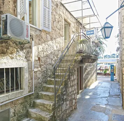 Riva Apartamento Hvar Town