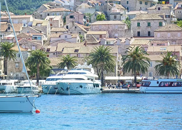 Riva Apartamento Hvar Town